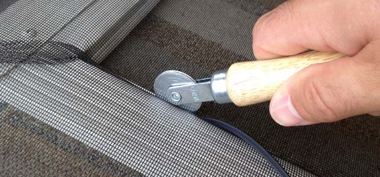 metal screen door repair in Florida Ridge